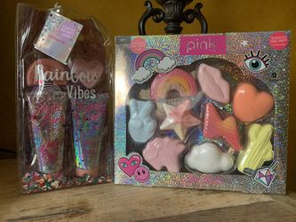 9 Piece Bath Bomb Set And 6 Piece Bath Set