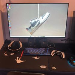 Samsung - 32" Odyssey G50D