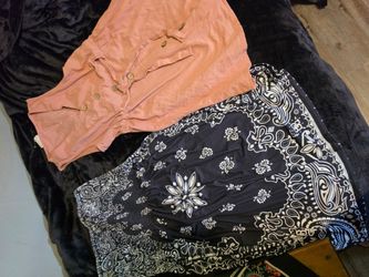 2 Dresses Summer Style Set: Mauve Button Romper & Bandana Print Maxi Dress
​
