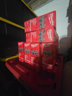 Milwaukee M12 Subcompact Brushless Tool Kit – Lot of 6