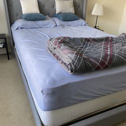 Queen Size Bed With Mattress And Box Spring