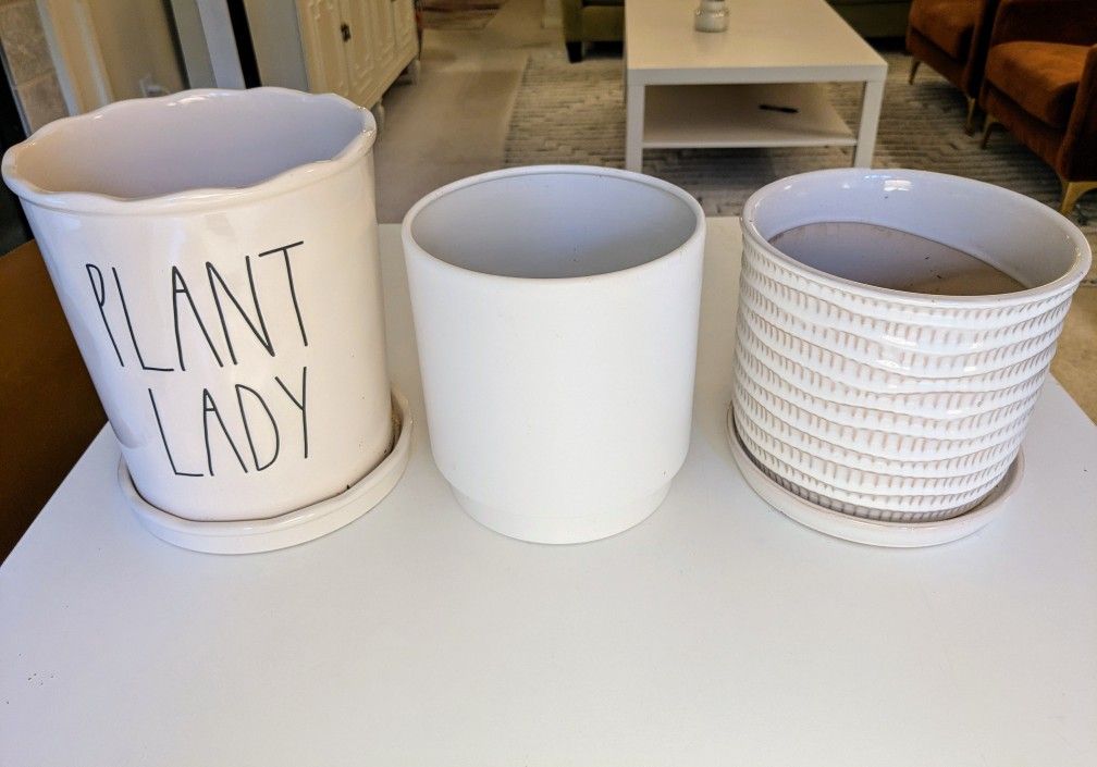 3 ceramic white planting pots