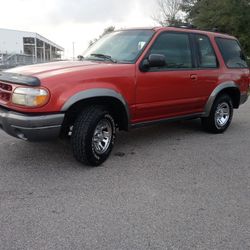 2002 Ford Explorer Sport