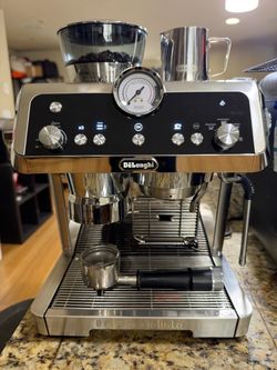 DeLonghi La Specialista Prestigio Coffee Machine with Grinder - Like New