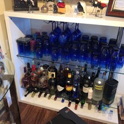 Glass Bar   Comes With Glasses