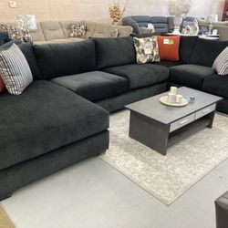 American Made Sectional With Accent Pillows $2699