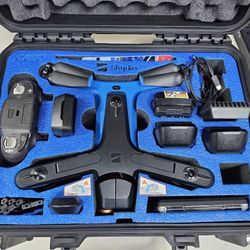 Skydio 2 Plus Pro Pack Drone With 4 Batteries, Beacon, hard Case 