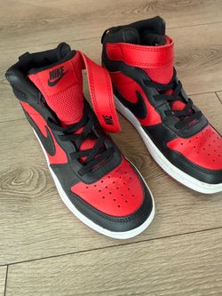Nike High-Top Sneakers Red and Black