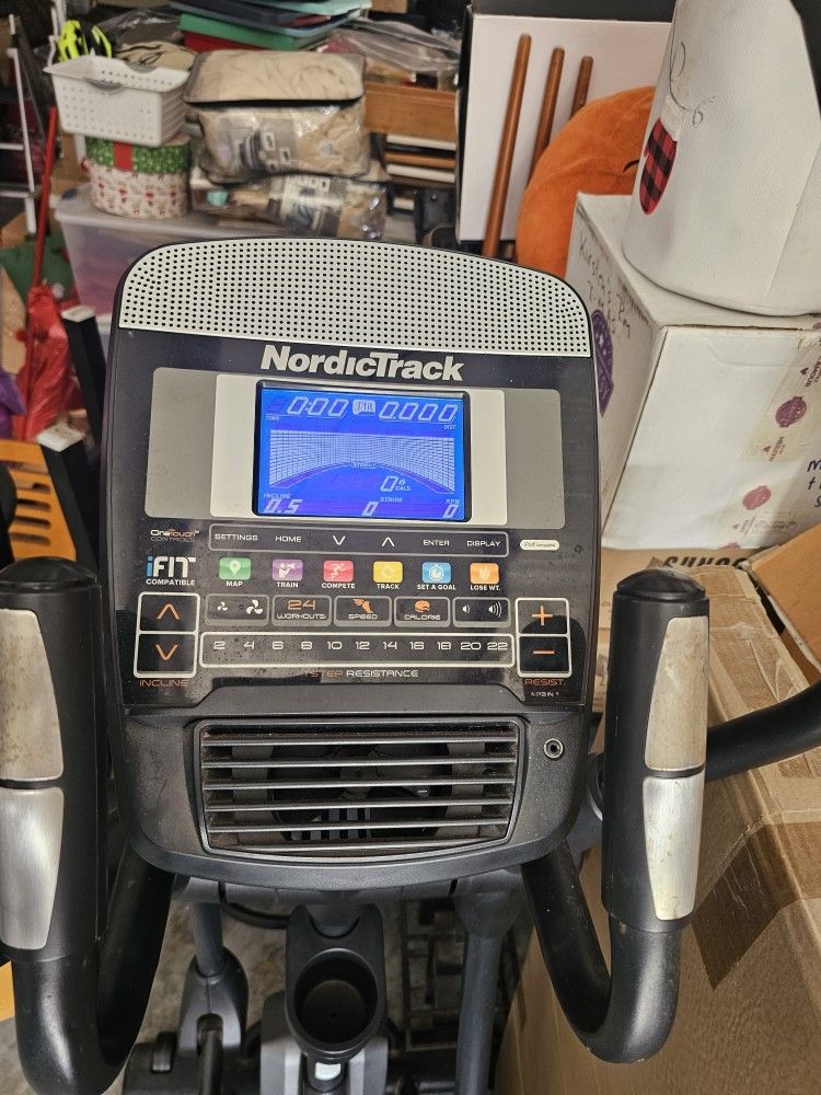 NordicTrack E7.7 Elliptical