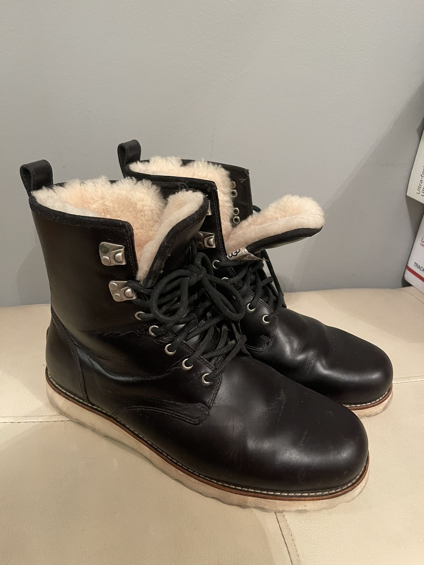 Mens Real Leather Uggs Boots With Wool, Size 12. Super Worm & Waterproof