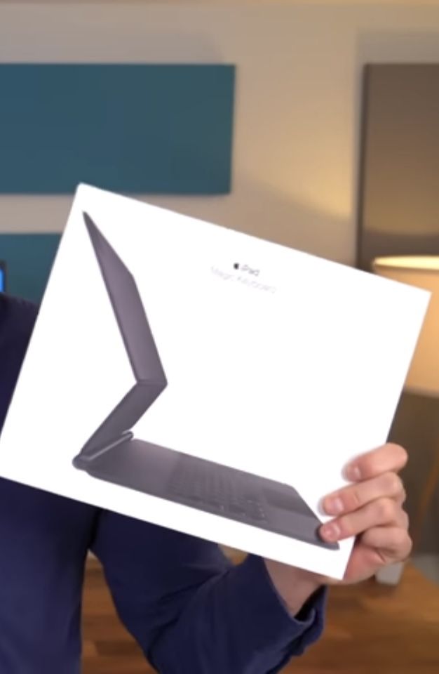 iPad Pro 11 M2 With Keyboard And Apple Pencil