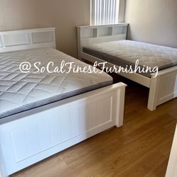 2 Full Size Beds With Mattresses 