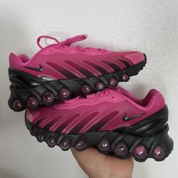 Air Max DN8 Size 7.5 Womens