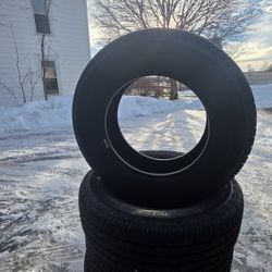 265/65/18 Michelin Defender LtX   M/S 2