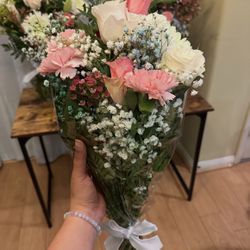 Mothers Day Arrangements 