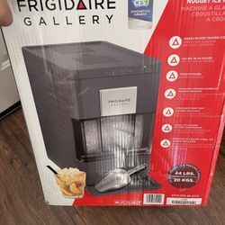 Frigidaire Gallery Nugget Ice Maker, 44 lbs, Countertop in Black