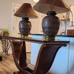 Solid Wood Console Table + 2 Matching Decorative Lamps – Delivery Available (Gilbert) 