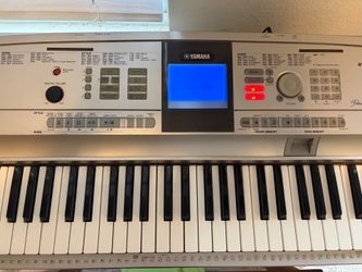 Yamaha GDX-505 Keyboard with Stand, Bench, and Beginner Books