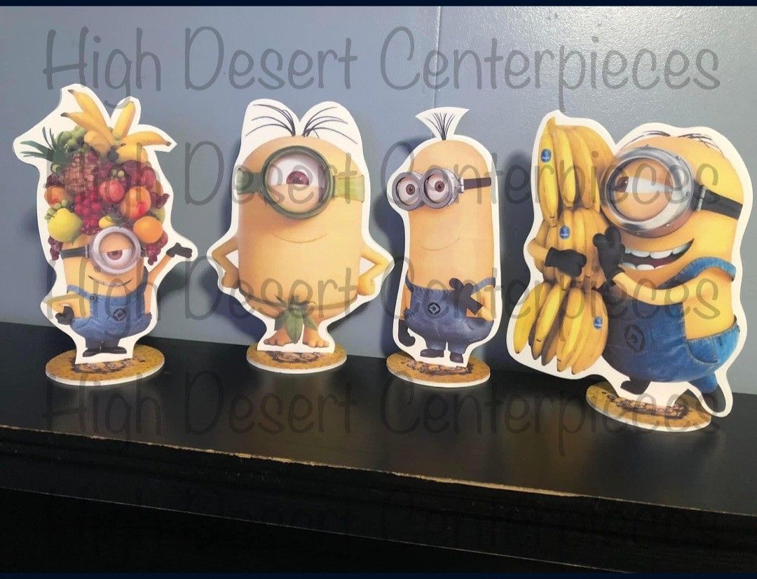 MINIONS CENTERPIECES