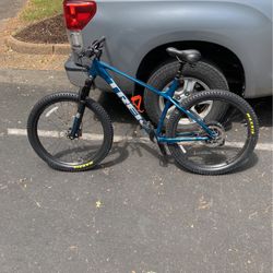 Trek Roscoe 8