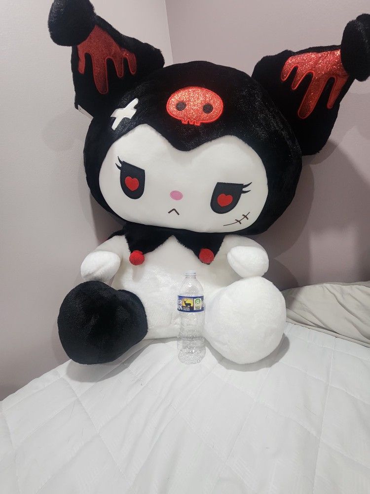 Giant Kuromi