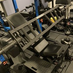 Rogue Fitness Brand MG-3 Knurled Multigrip Olympic Barbell 45 Lb 20KG - Retails For $400