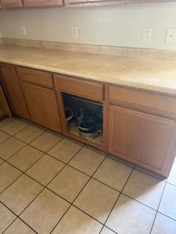Free Kitchen and bathroom Cabinets