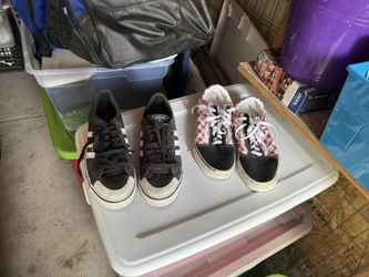 vans /addidas tennis shoes