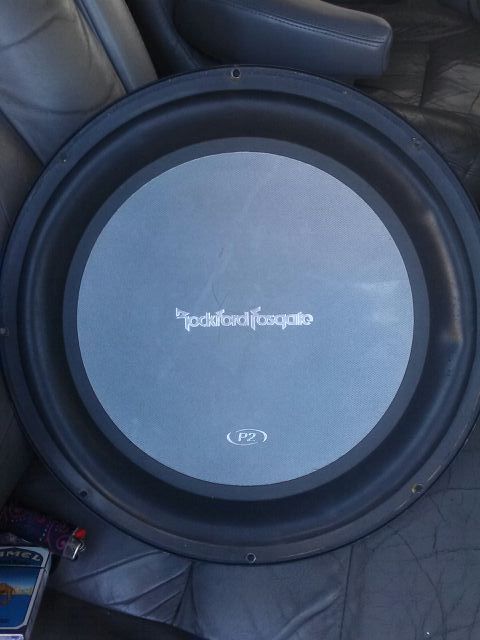 Rockford Fosgate 15" 500 watt subwoofer