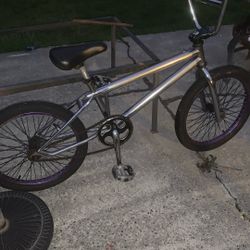 GT Mach 1 Bmx Trick Bike