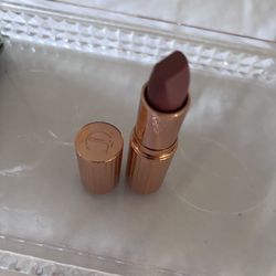 Charlotte Tilbury lipstick