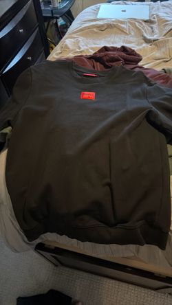 Hugo Sweater