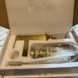 Modern Waterfall Bathroom Sink Faucet – Brushed Gold, Solid Brass (Single Hole)