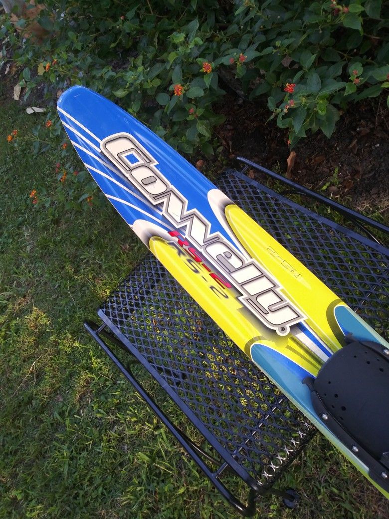 Connelly RS-2 Slalom Water Ski