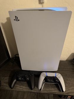 PlayStation 5 w/added extra 1TB SSD & 2 controllers