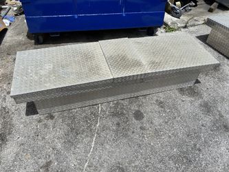 Tool box full size truck