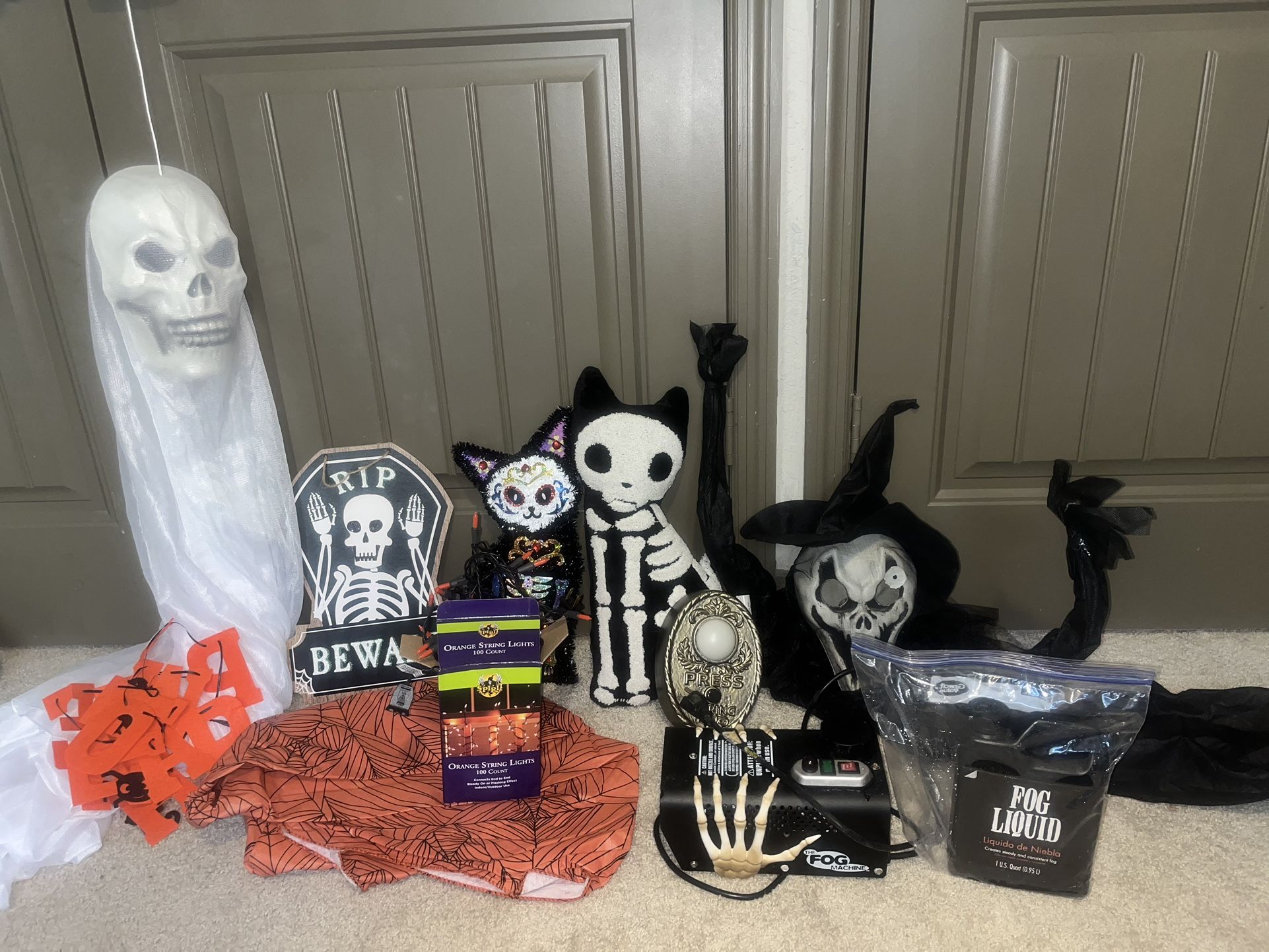 Halloween Decor- TWO PHOTOS