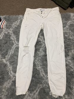 Zara White Distressed Jeans (32 WAIST)