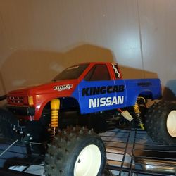 Vintage Tamiya Rc Car And Rcio Team Associated Rc Car