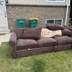 Free L SECTIONAL! 
