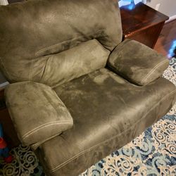 Extra Large Power Recliner