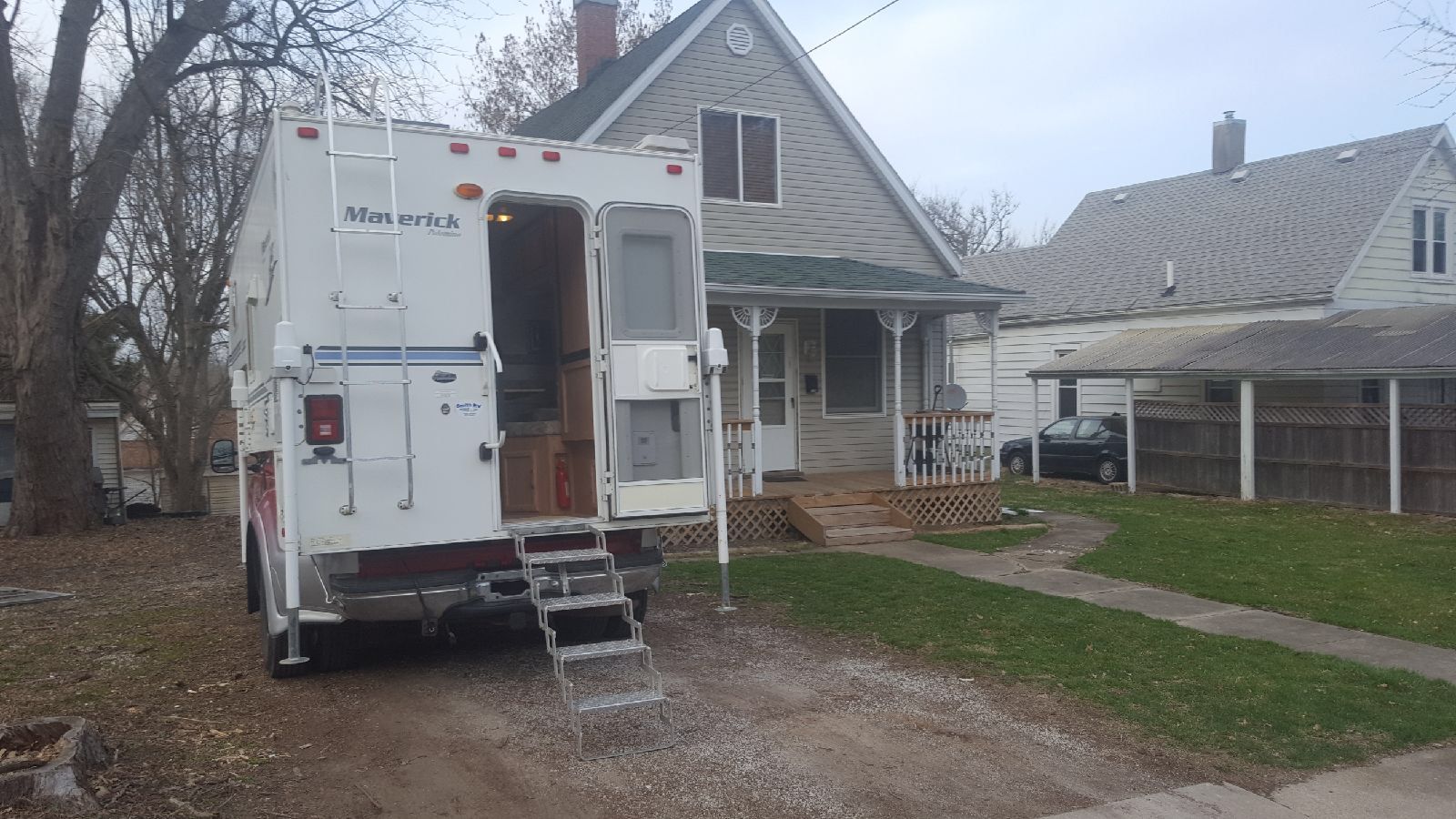 Truck/camper combo