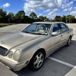 2000 Mercedes-Benz E-Class