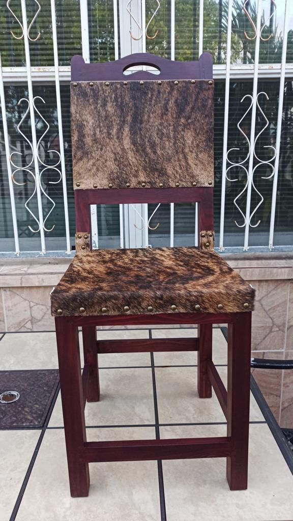 Taburetes Cubanos De Cuero