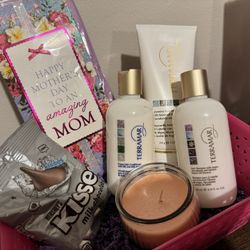 Mother’s Day Basket