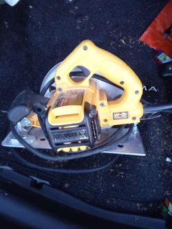DeWalt skillsaw