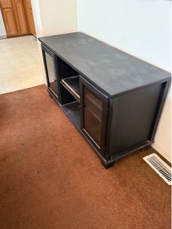Entertainment center