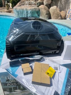 Wybot B1 Robotic cleaner
