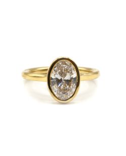 2 Ct Oval Diamond Solitaire Ring In 14ky