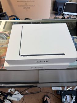 🔥 Like New Apple MacBook Air 13” M3 🔥💻 8GB RAM | 256GB SSD | 100% Battery Health | Only 2 Cycles